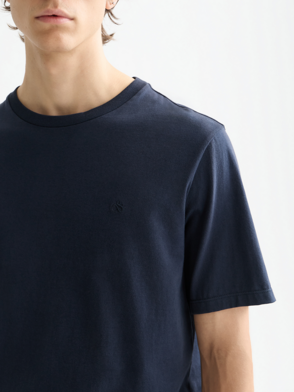 ESSENTIALS LOGO T-SHIRT