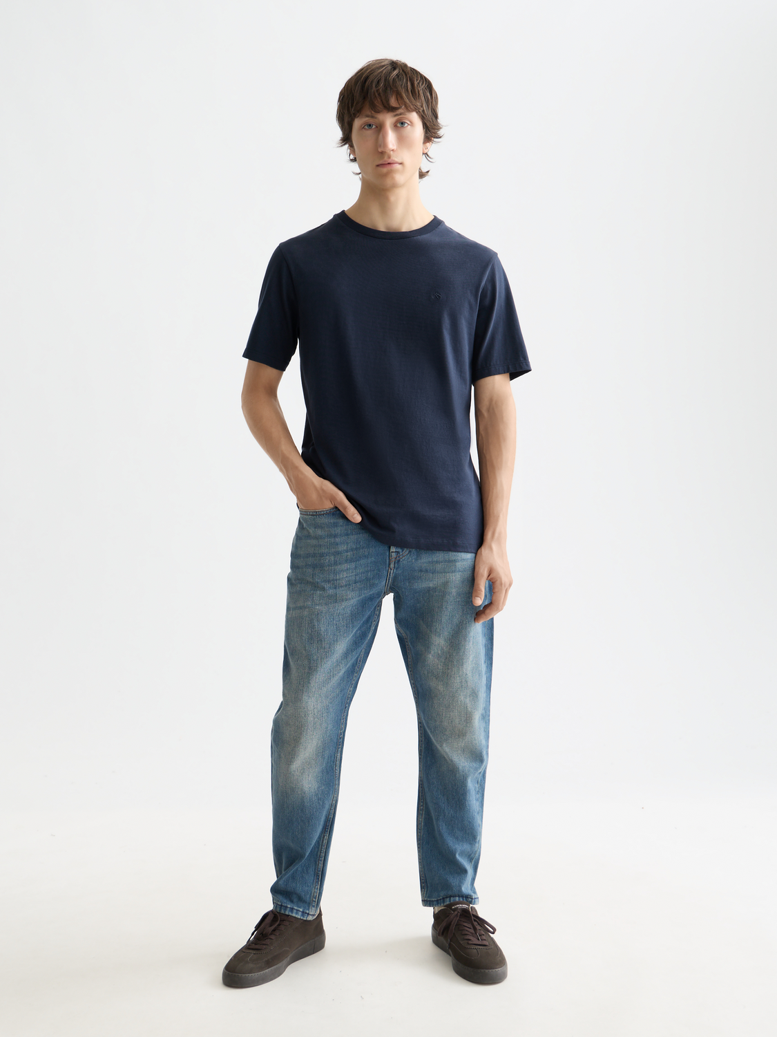 ESSENTIALS LOGO T-SHIRT