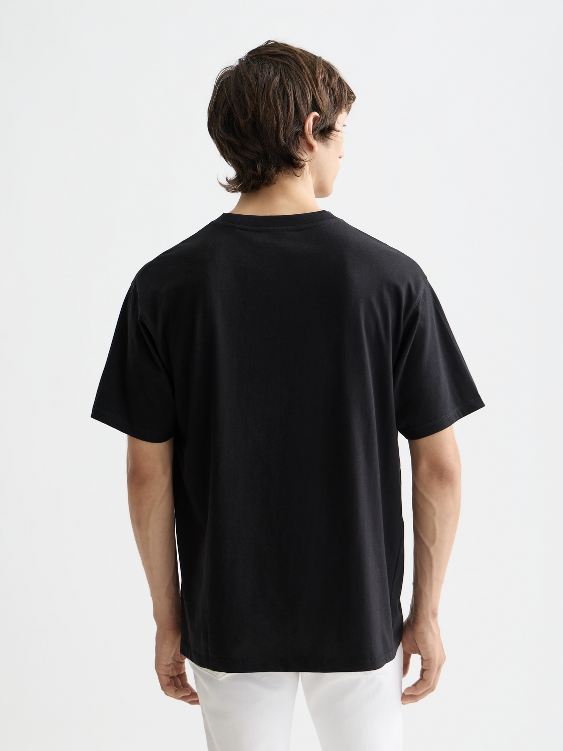 Essentials LOGO FRONT CHEST T-SHIRT