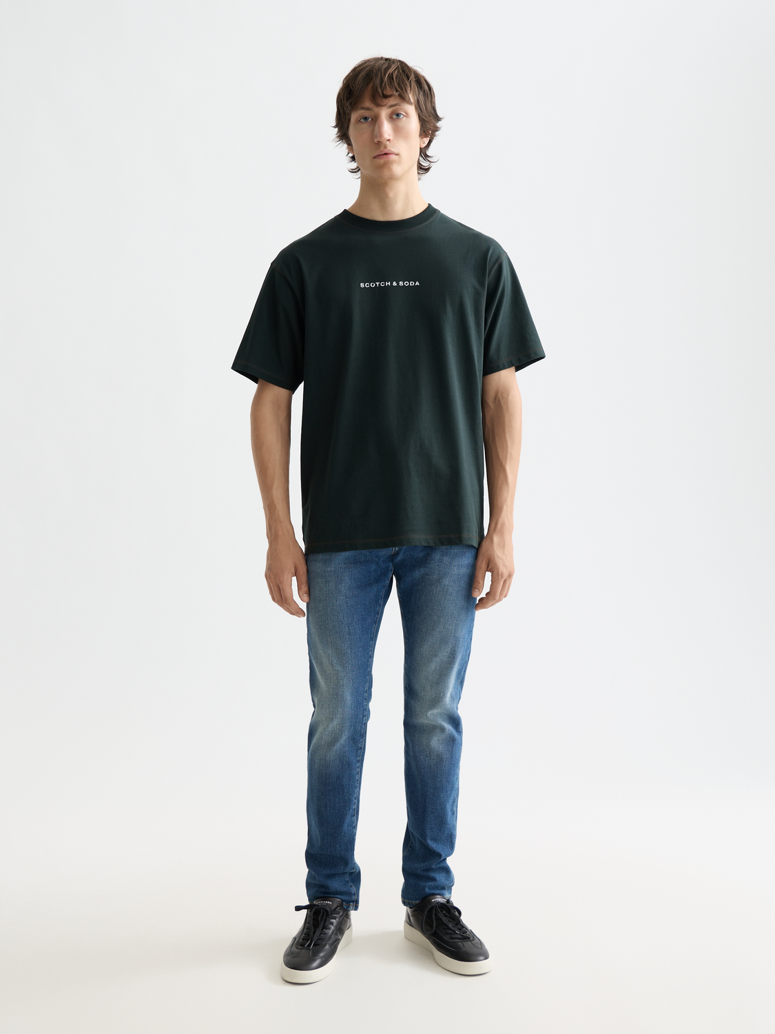 Essentials LOGO FRONT CHEST T-SHIRT