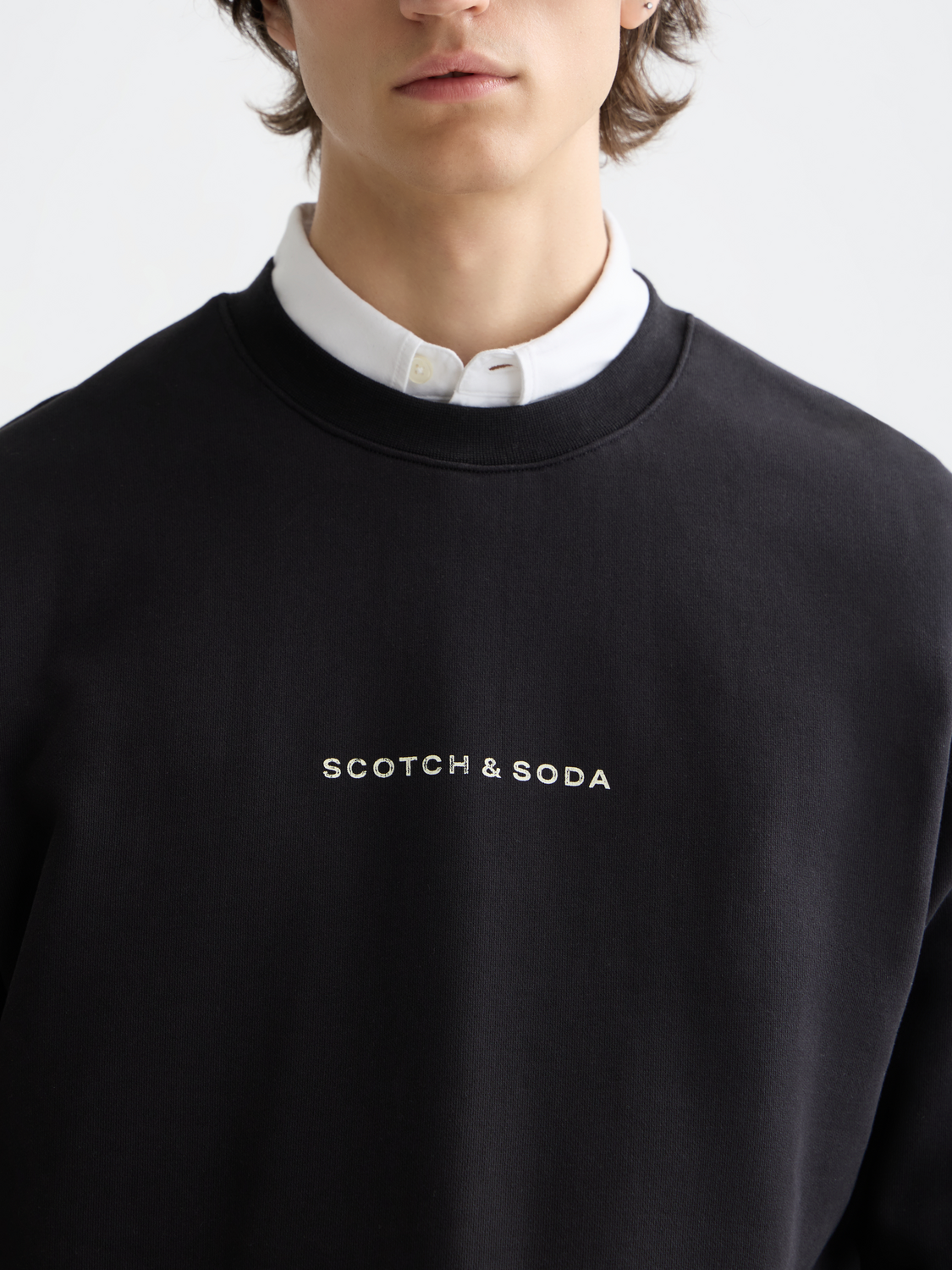 Essentials LOGO FRONT CHEST SWEATSHIRT