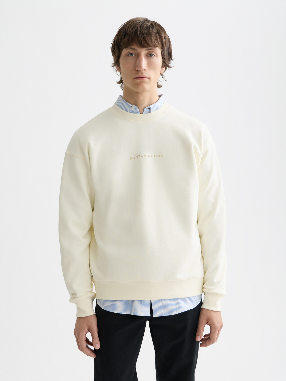 Essentials LOGO FRONT CHEST SWEATSHIRT