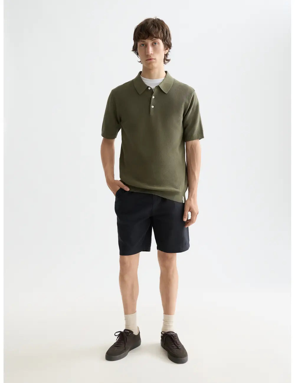 Cotton Linen Bermuda full model shot showing overall fit by Scotch & Soda