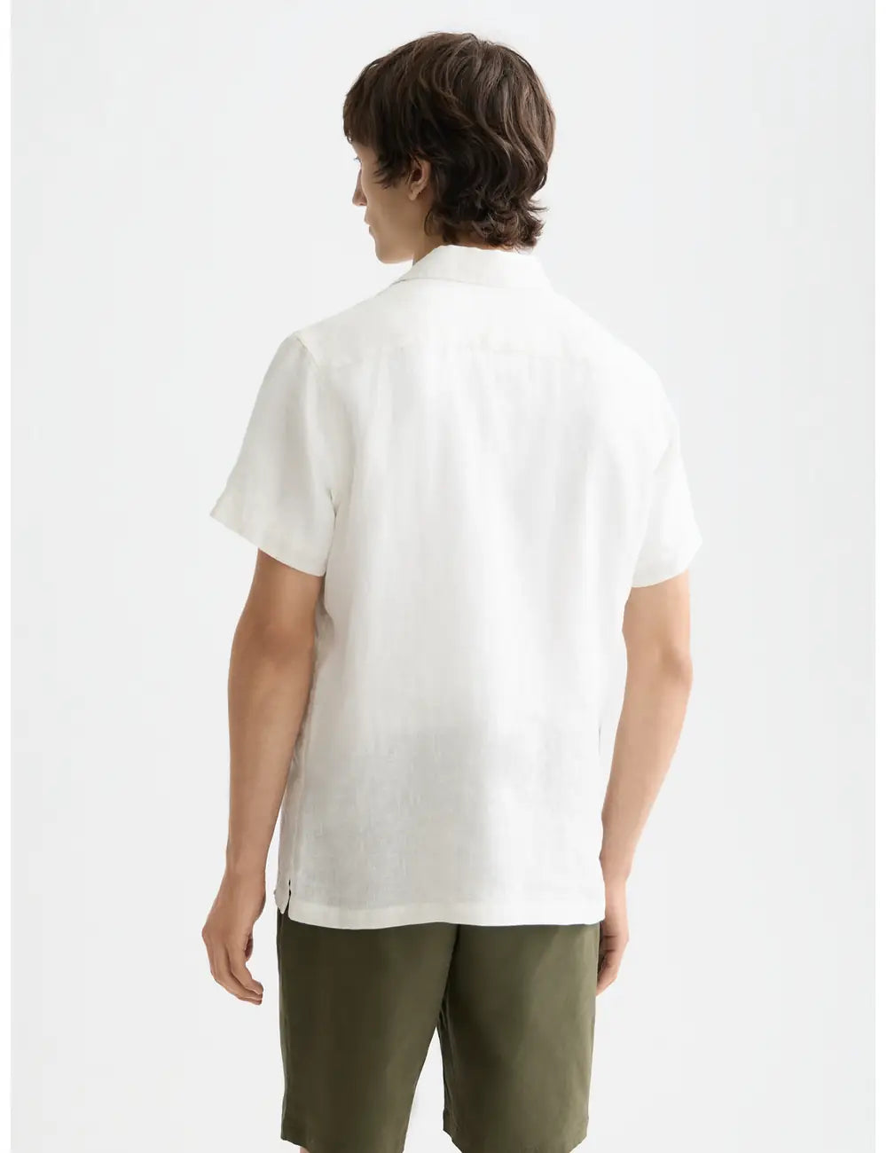 Linen Shirt Navy detail shot showing fabric and craftsmanship by Scotch & Soda