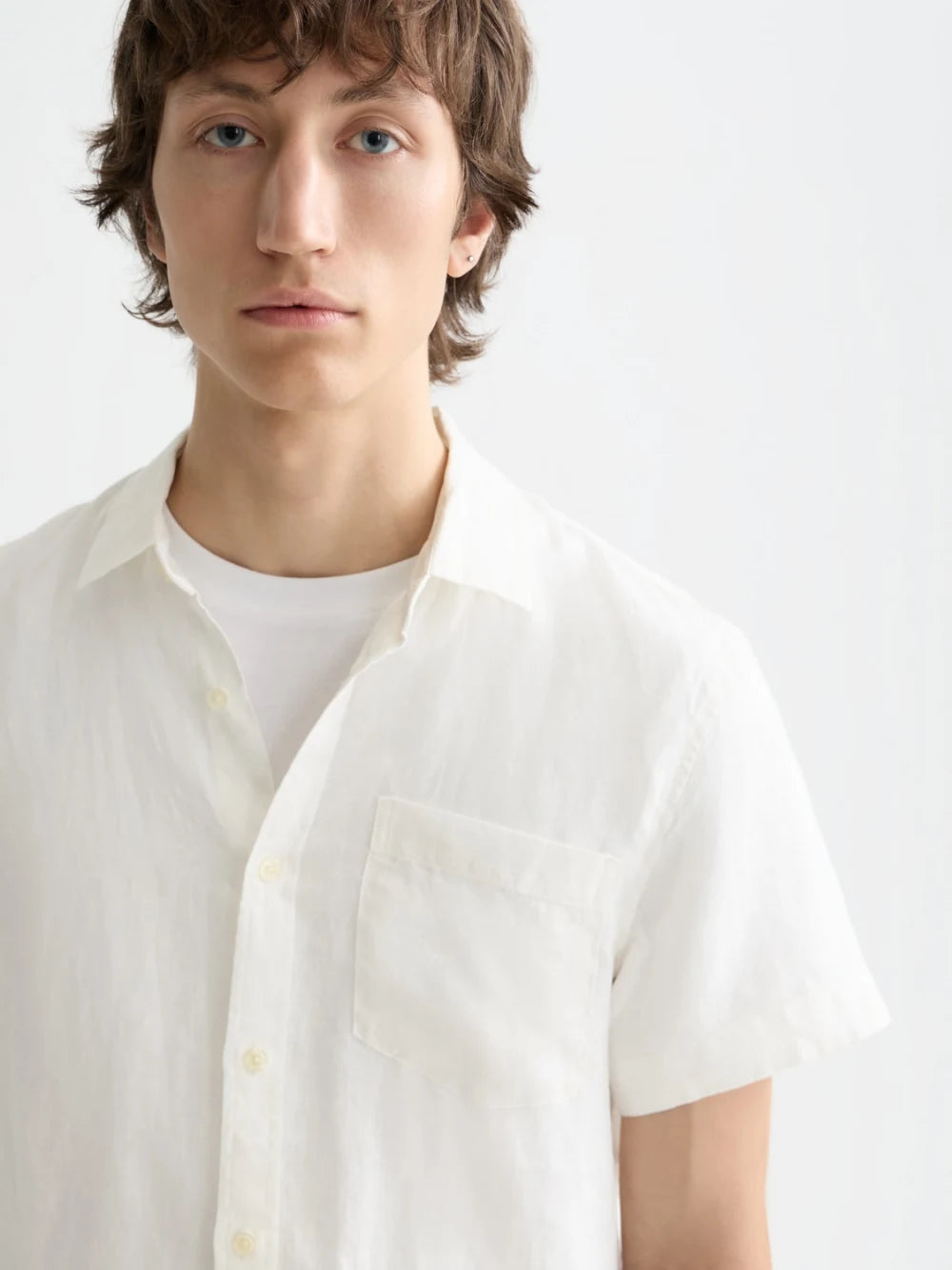 core-linen-shirt detail shot by Scotch & Soda
