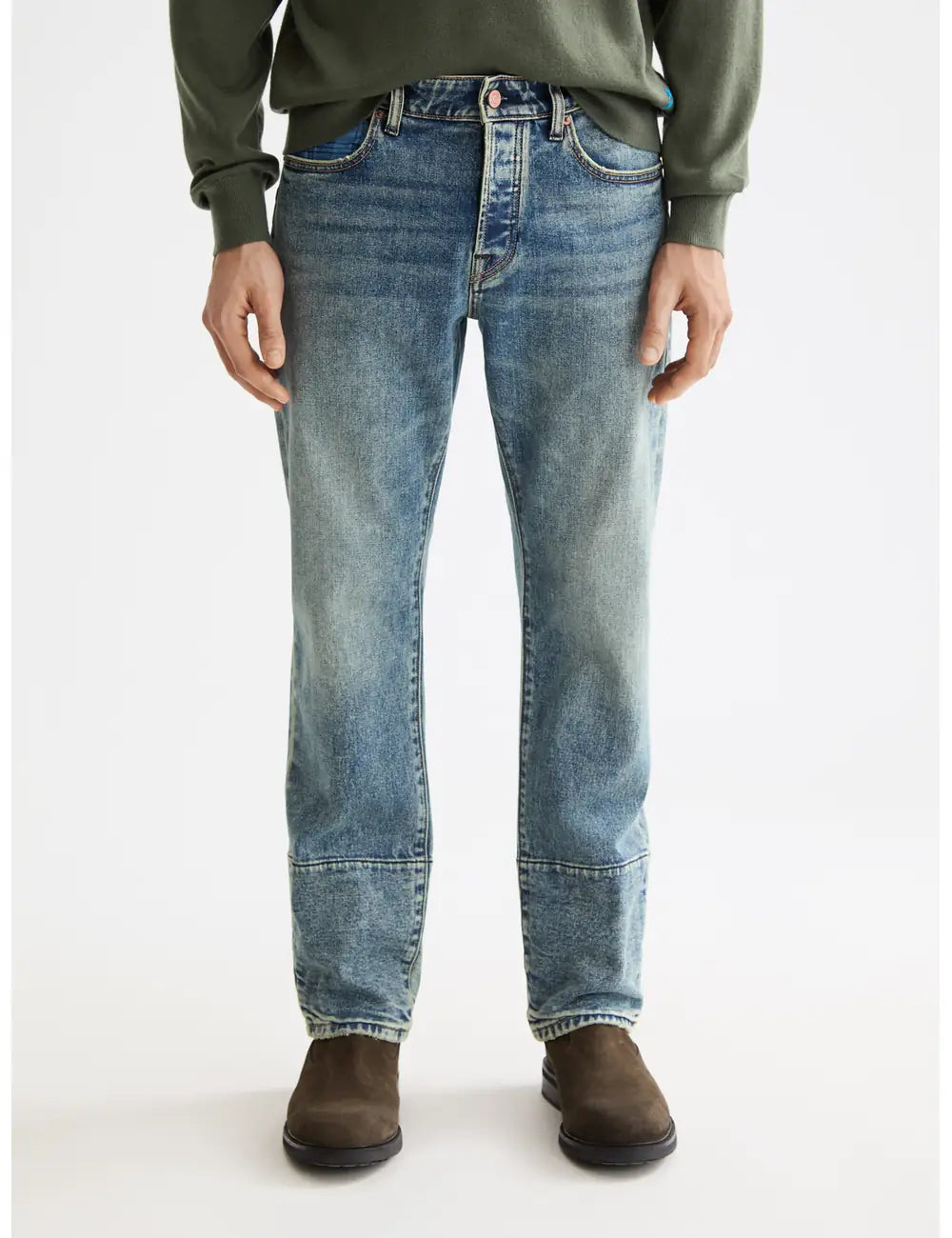 Zee Straight Jeans close-up on model showing fit and detail by Scotch & Soda