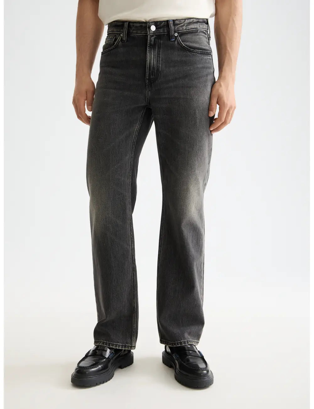 Beat Boot Cut Jeans close-up on model showing fit and detail by Scotch & Soda