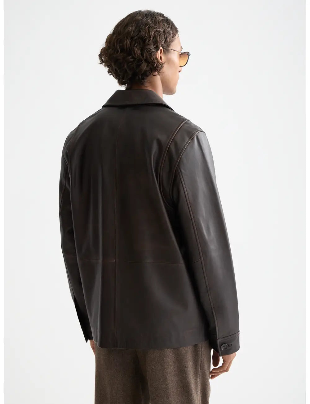 Vintage Leather Blazer Dark detail shot showing fabric and craftsmanship by Scotch & Soda