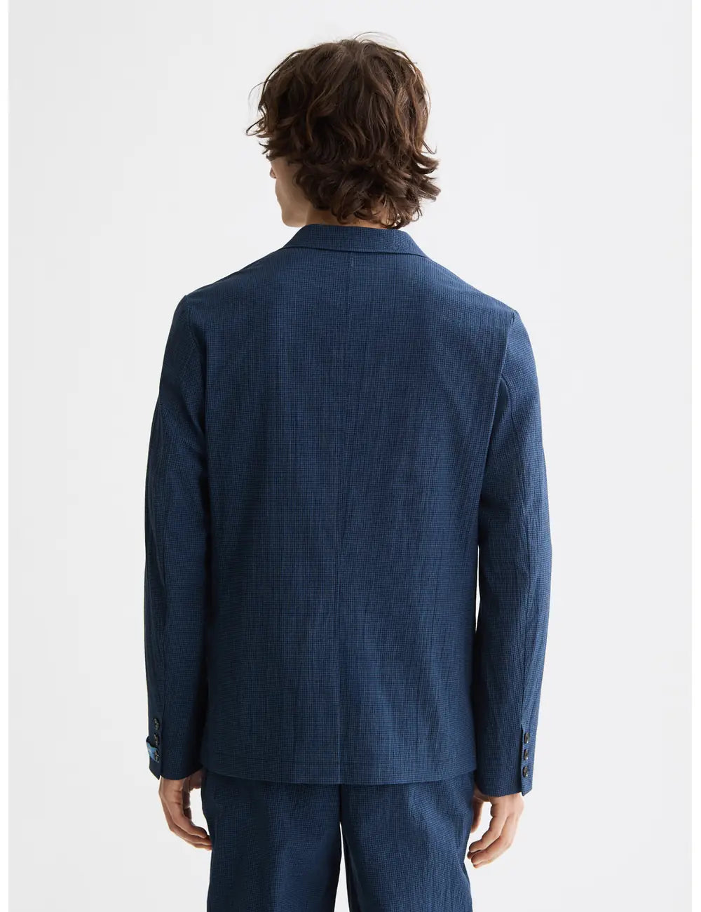 Seersucker Blazer detail shot showing fabric and craftsmanship by Scotch & Soda