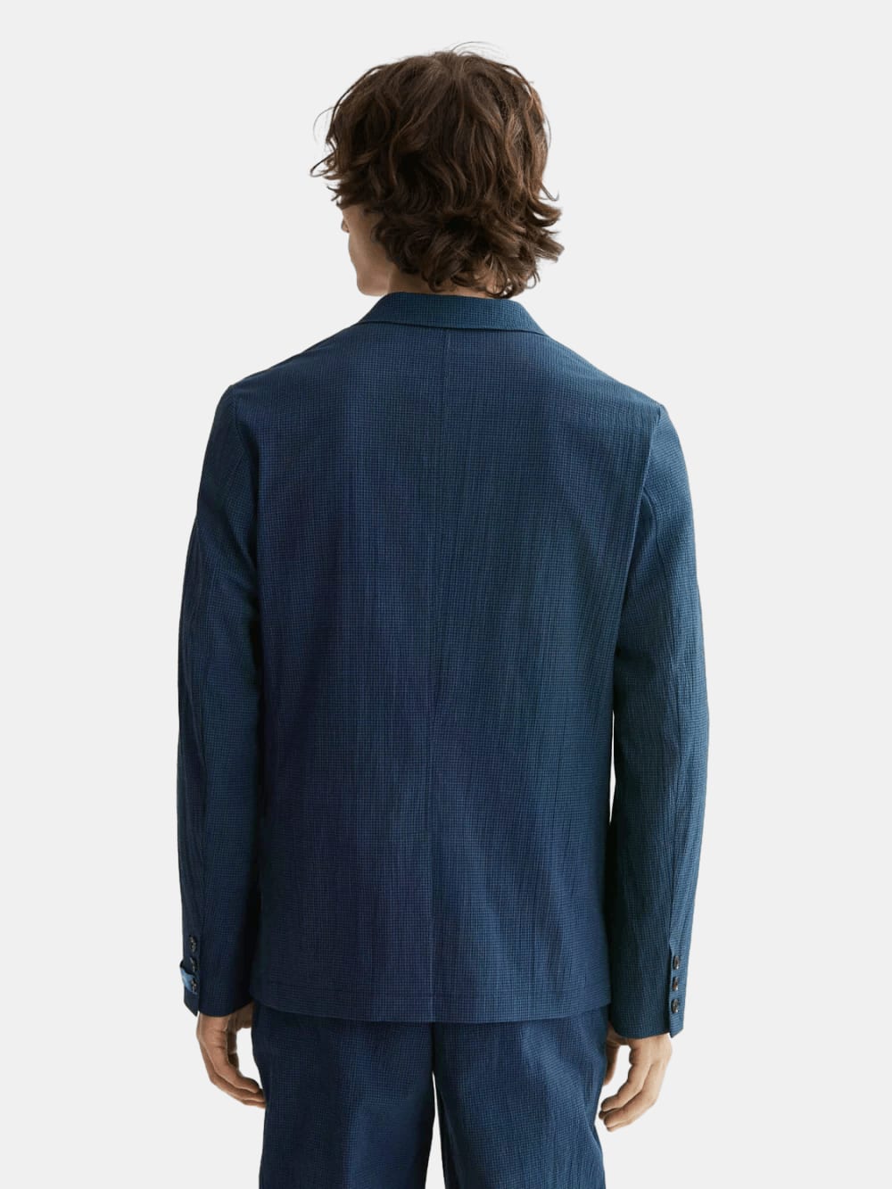 regular-fit-unconstructed-cotton-blend-seersucker-blazer back view by Scotch & Soda