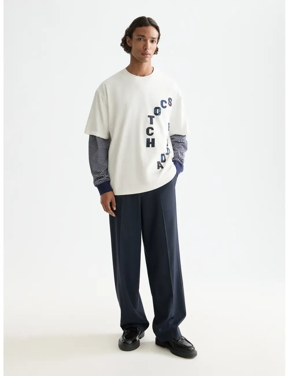 Yarn-dyed Cool Wool-blend Baggy Fit Chino front view showing fit and finish by Scotch & Soda