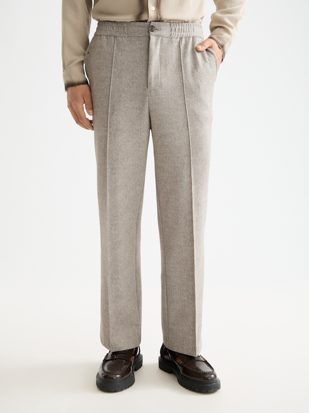 Tailored relaxed straight jogger