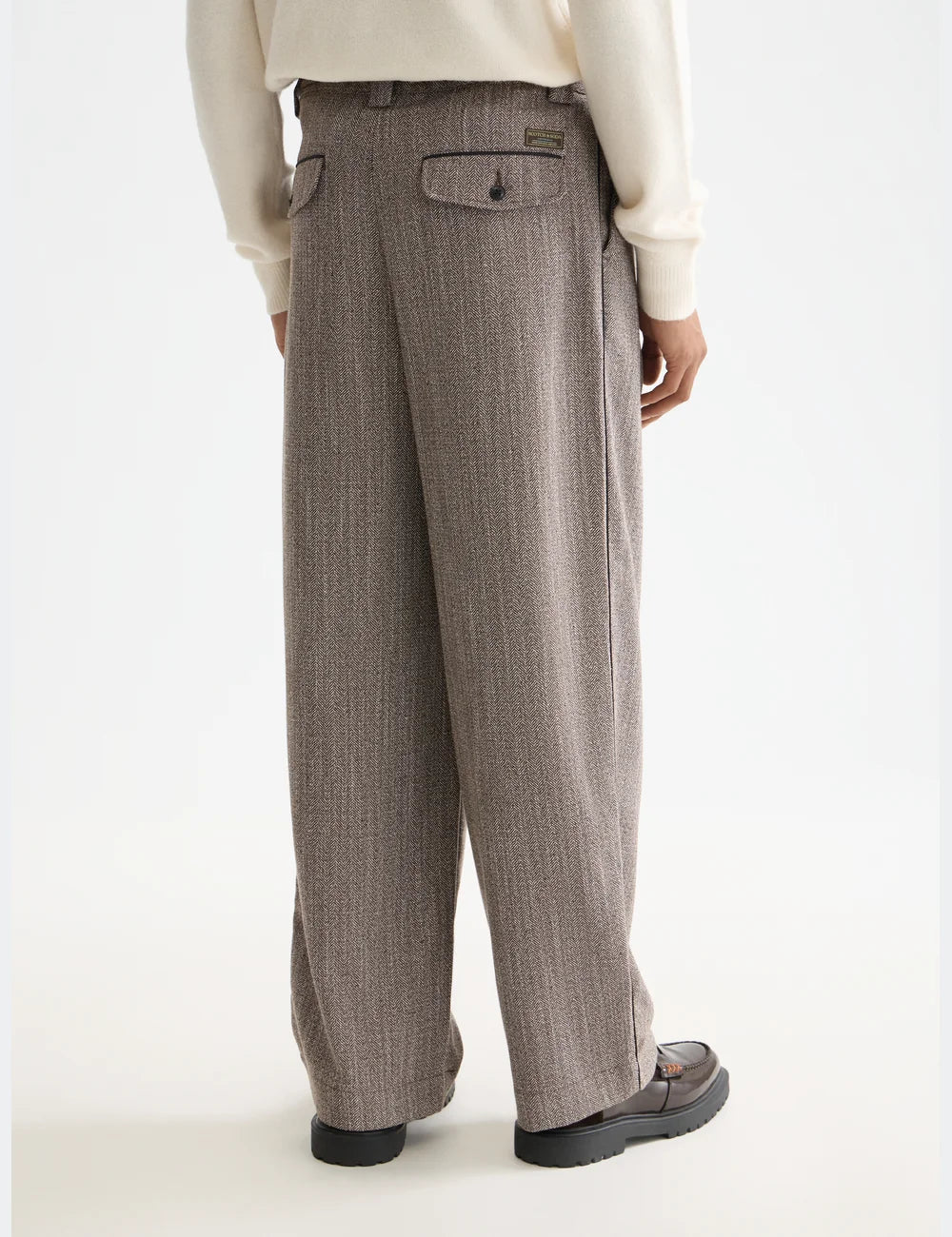 Herringbone Chino Pants detail shot by Scotch & Soda