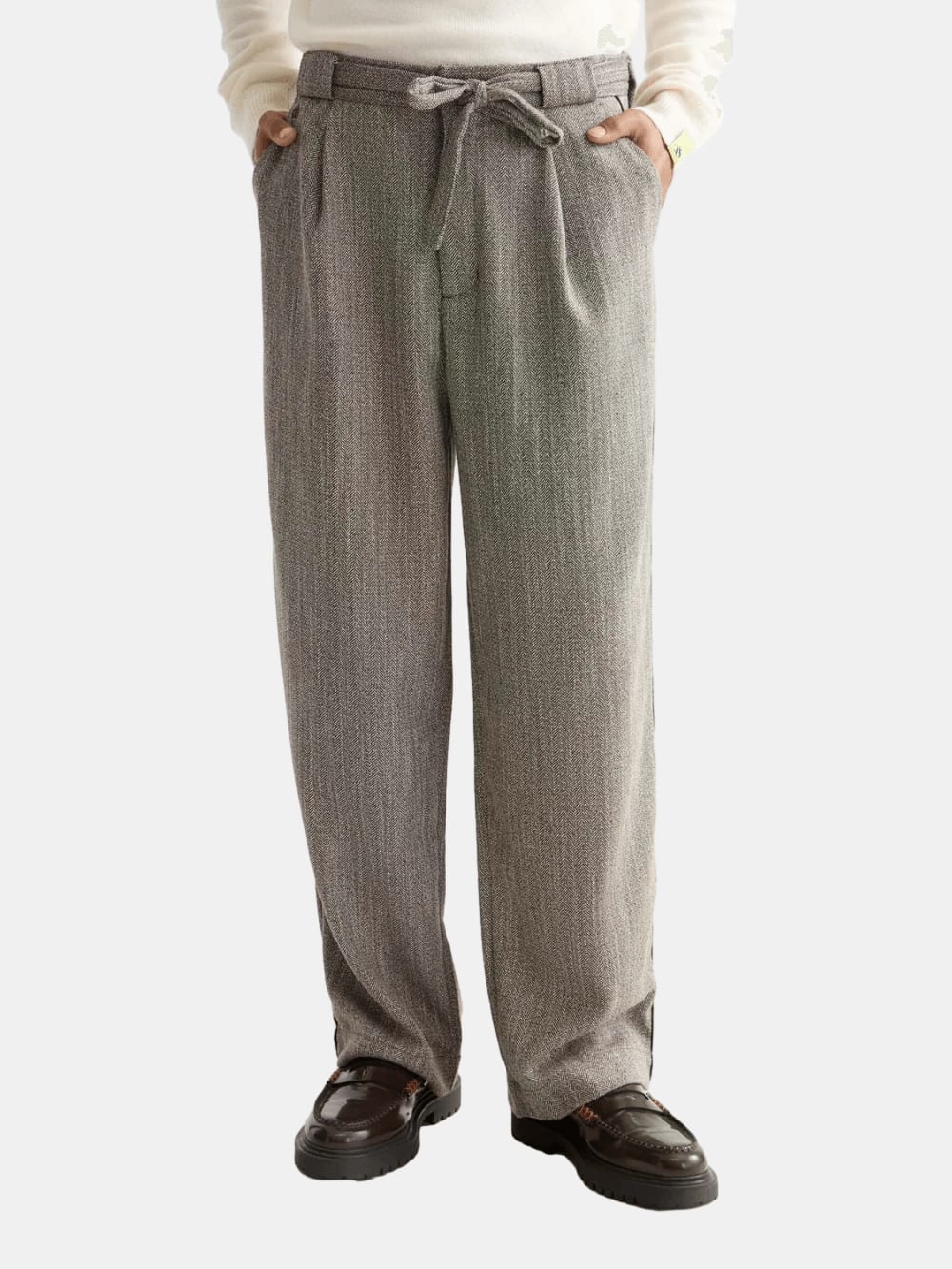 herringbone-yarn-dyed-pleated-baggy-fit-chino front view by Scotch & Soda