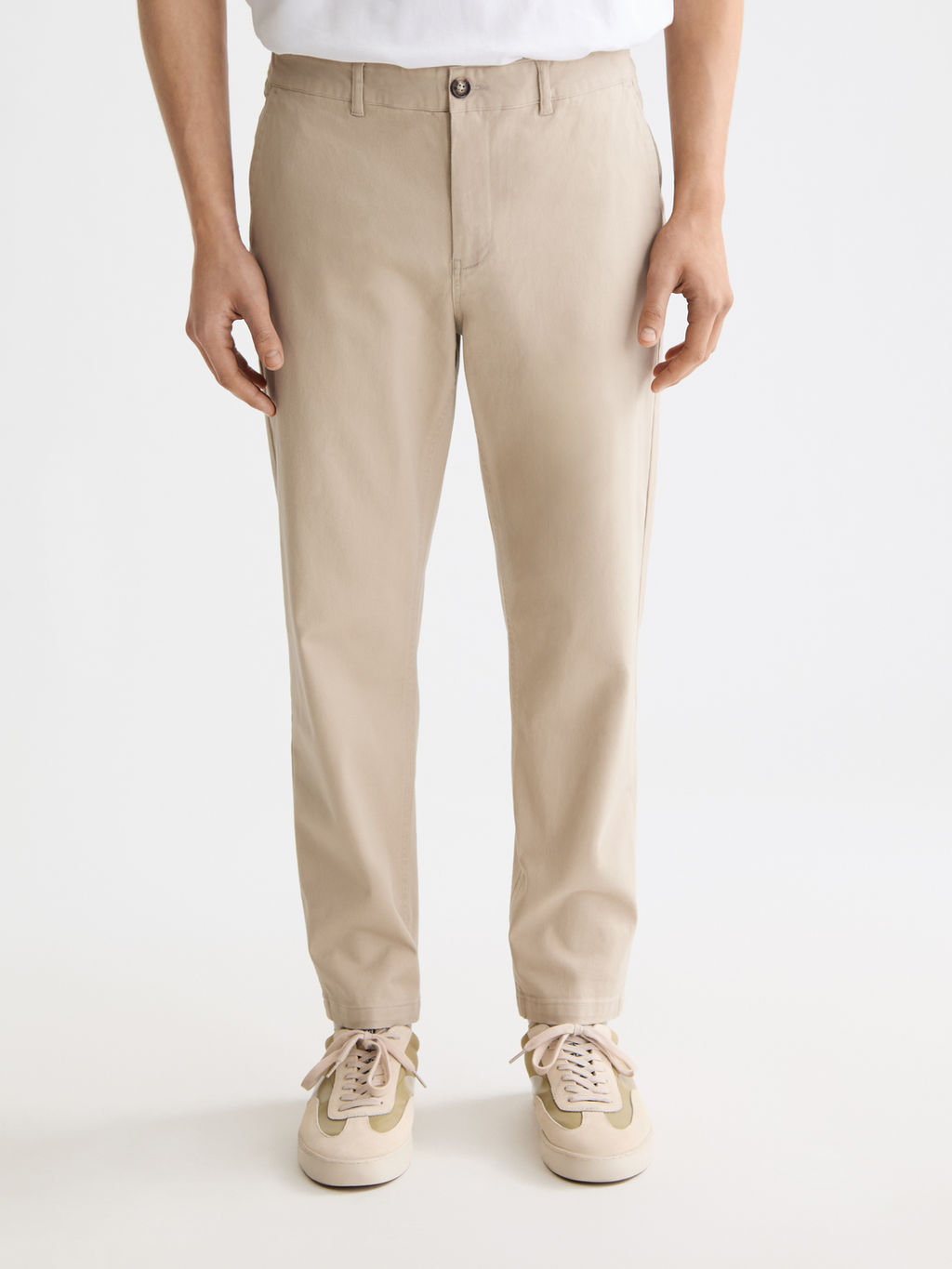 Seasonal Essentials Drift tapered chino