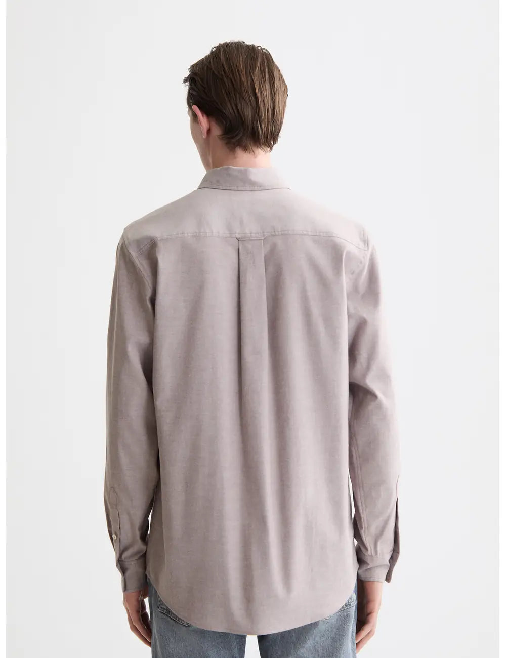 Oxford Shirt detail shot showing fabric and craftsmanship by Scotch & Soda