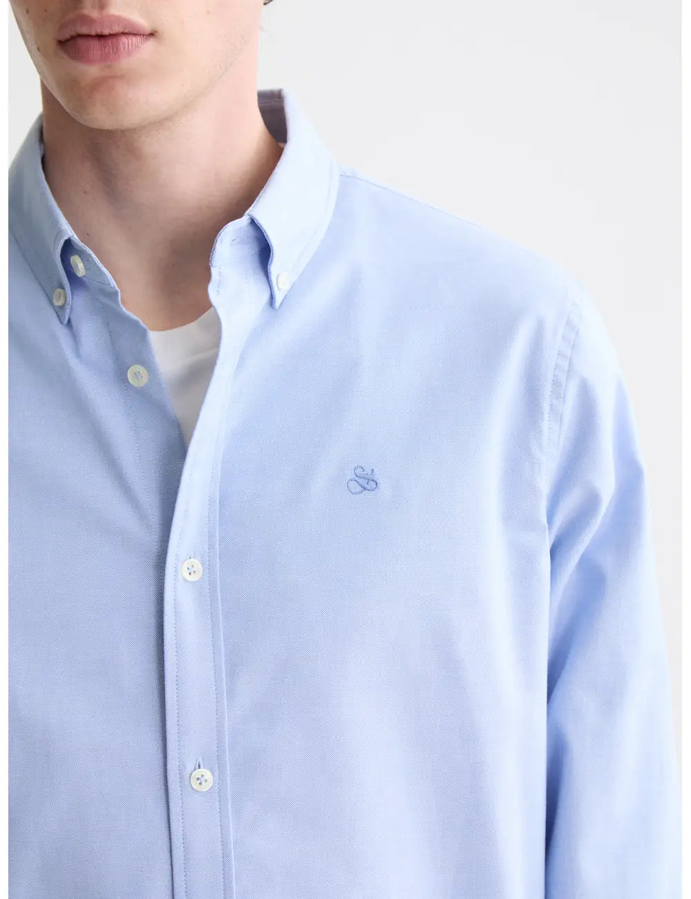 Oxford Shirt close-up on model showing fit and detail by Scotch & Soda