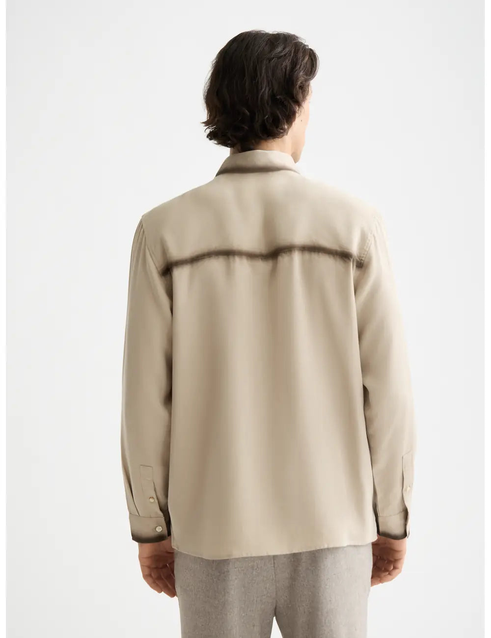 Relaxed Fit Tencel Shirt detail shot showing fabric and craftsmanship by Scotch & Soda