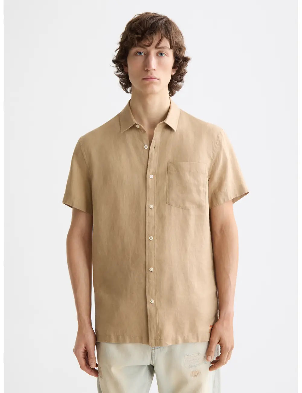 Linen Short Sleeve Shirt close-up on model showing fit and detail by Scotch & Soda