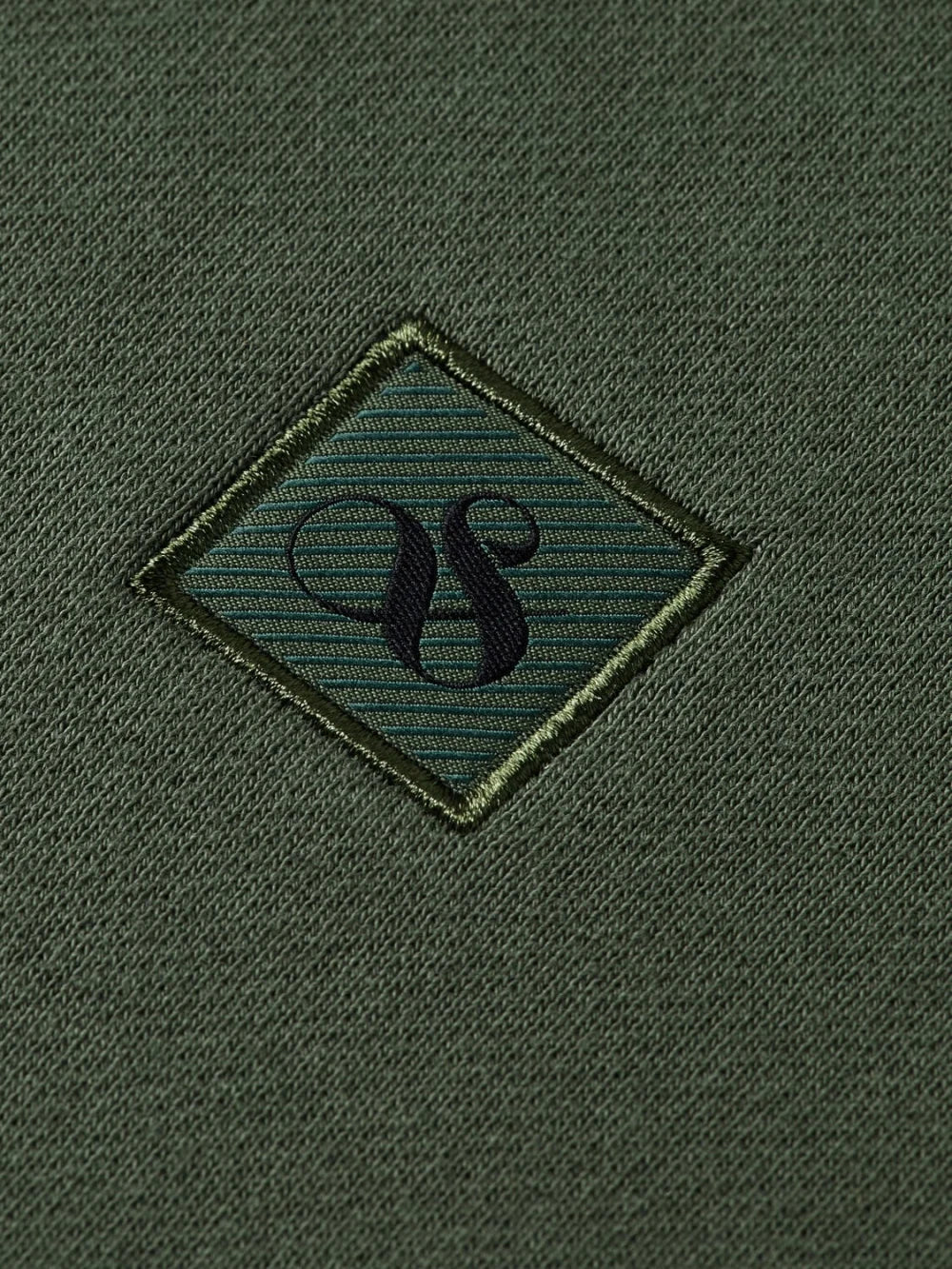 seasonal-core-regular-fit-logo-badge-hoodie-3 detail view by Scotch & Soda