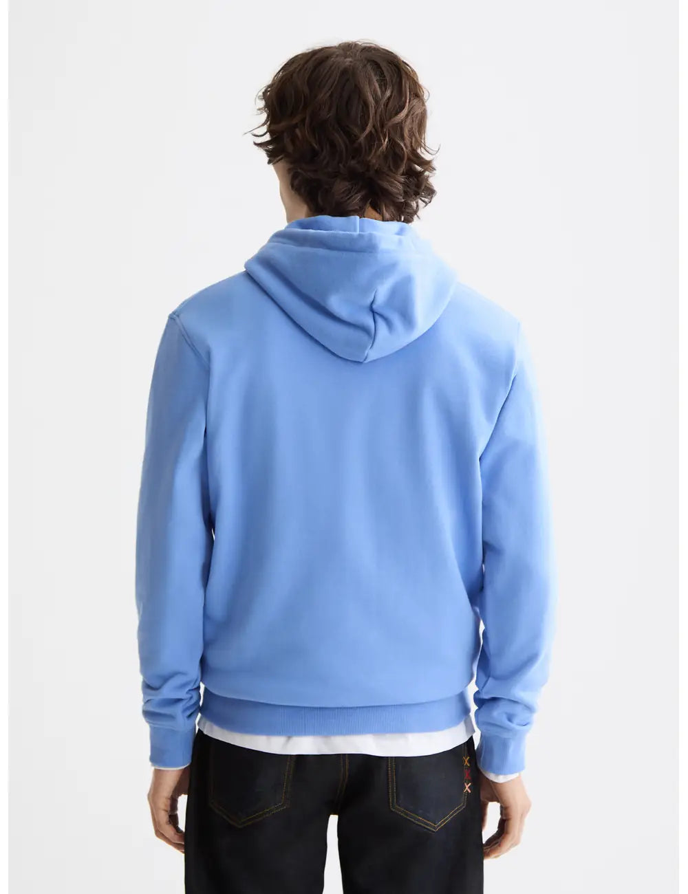 Logo Badge Hoodie detail shot showing fabric and craftsmanship by Scotch & Soda