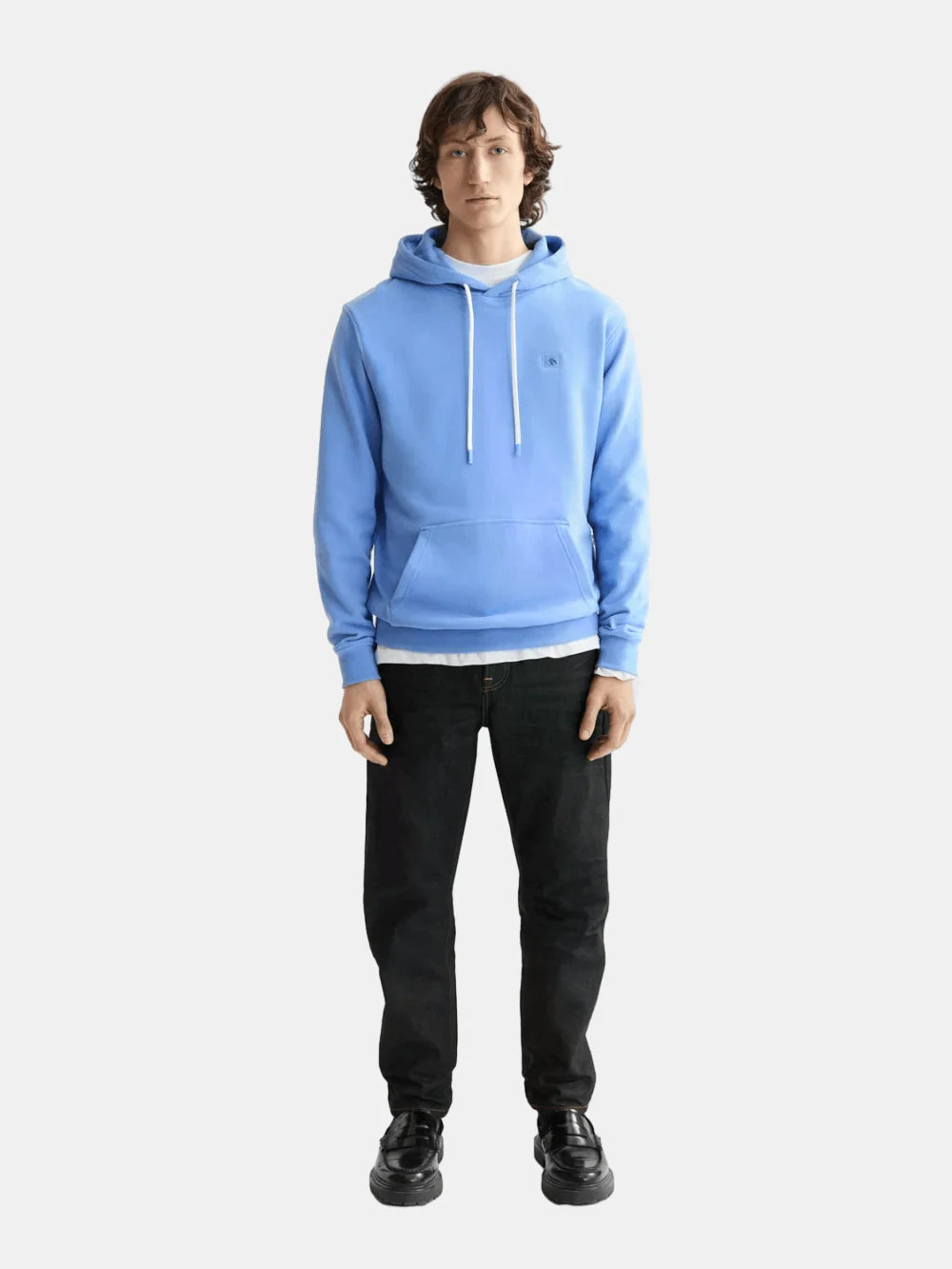 Seasonal core - Regular-fit logo badge hoodie - Scotch & Soda