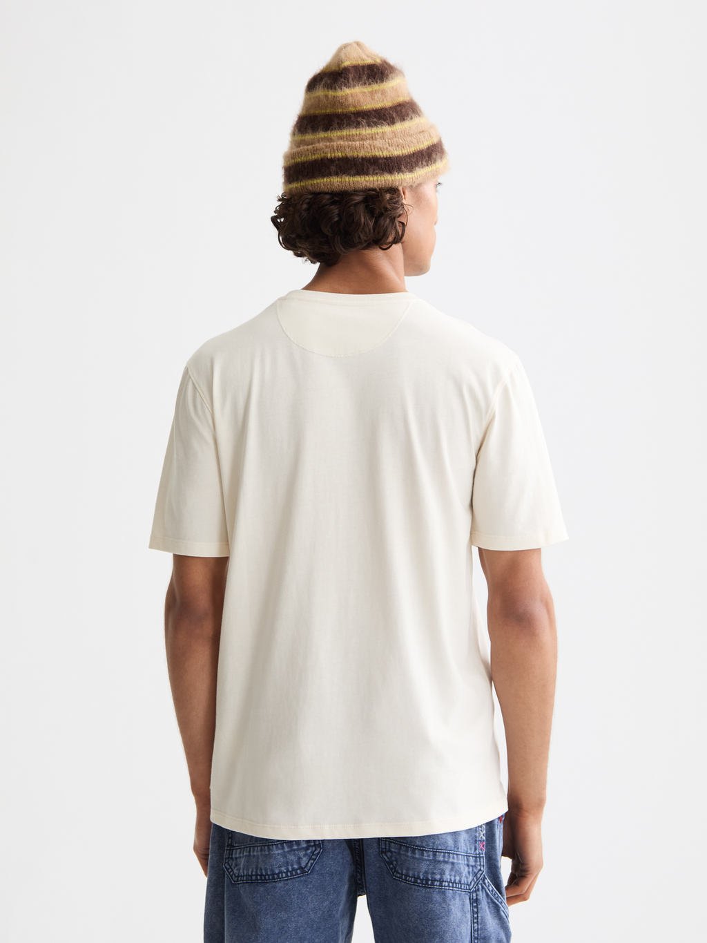 Seasonal Essentials logo t-shirt