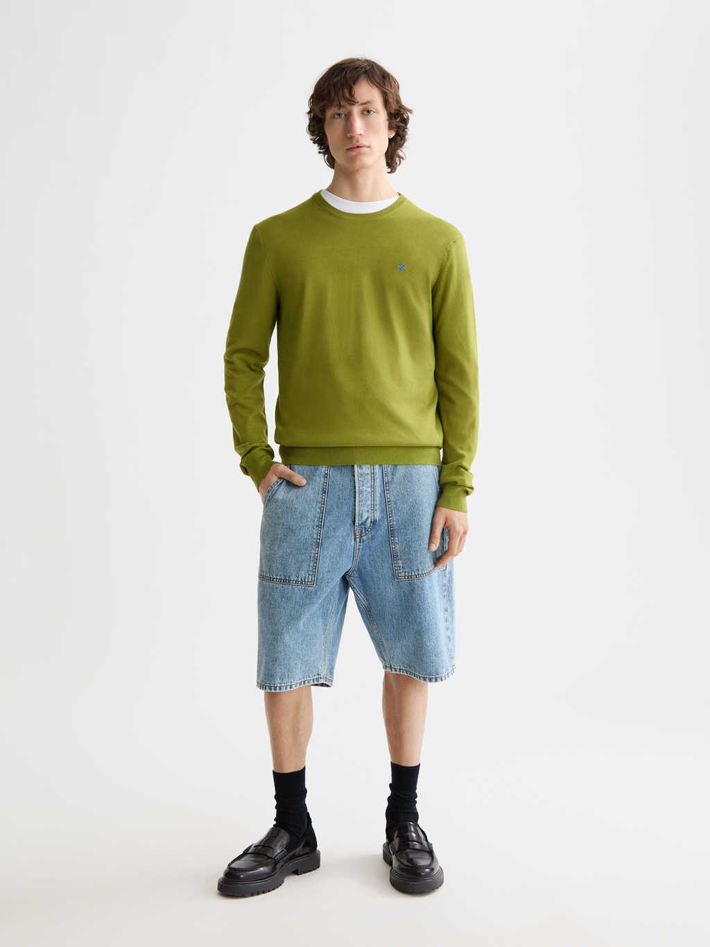 Seasonal Essentials blend crewneck