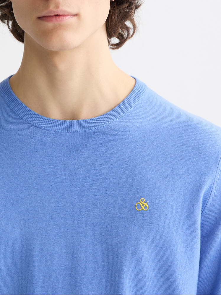Seasonal Essentials blend crewneck