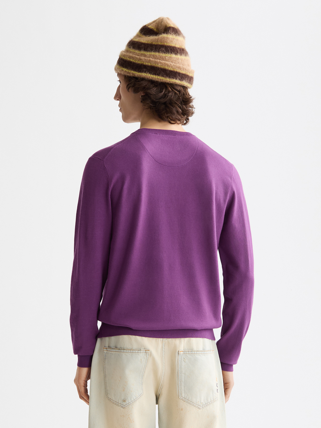 Seasonal Essentials blend crewneck