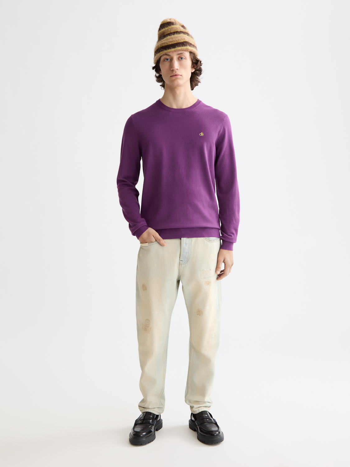 Seasonal Essentials blend crewneck