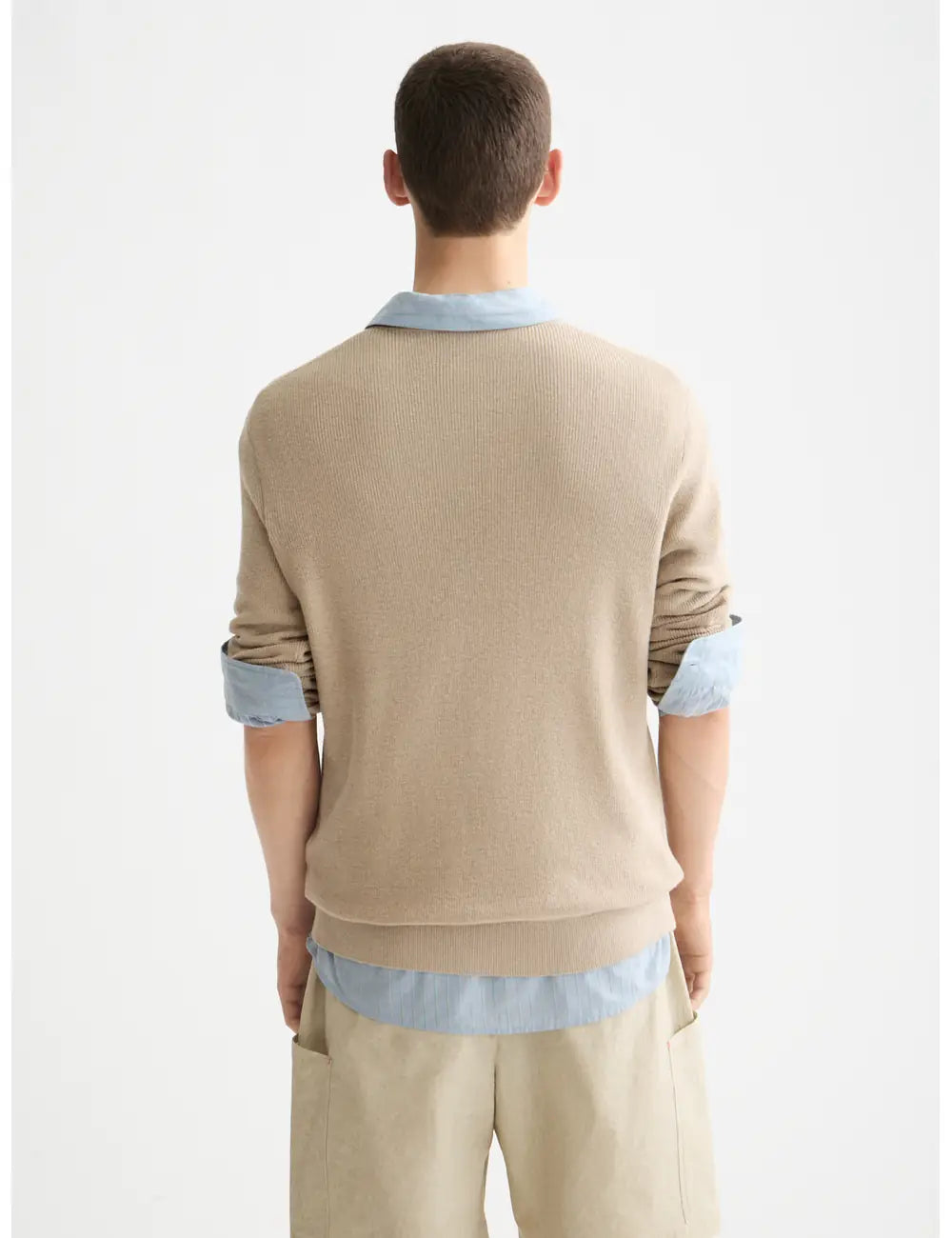 Linen Blend Crew Neck detail shot showing fabric and craftsmanship by Scotch & Soda