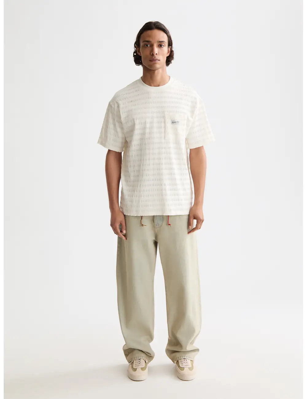 Relaxed Textured Tee full model shot showing overall fit by Scotch & Soda