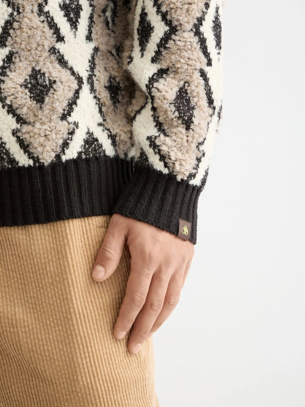 argyles-jacquard-dropped-shoulder-pullover detail shot by Scotch & Soda