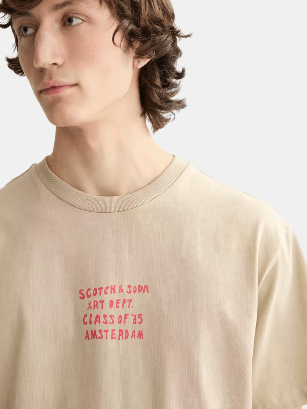 relaxed-fit-artwork-t-shirt detail shot by Scotch & Soda