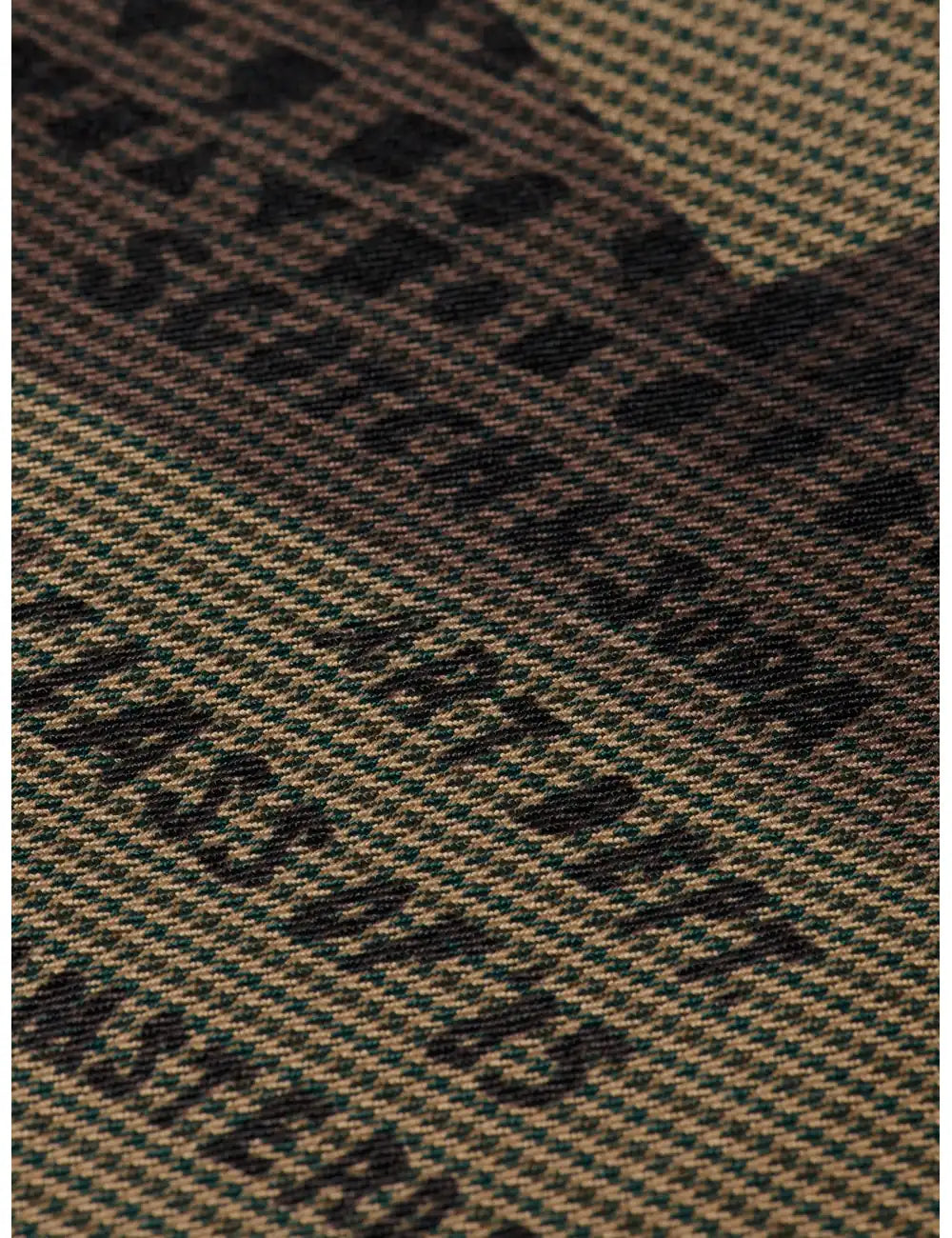 Baggy Cargo Pants detail shot by Scotch & Soda