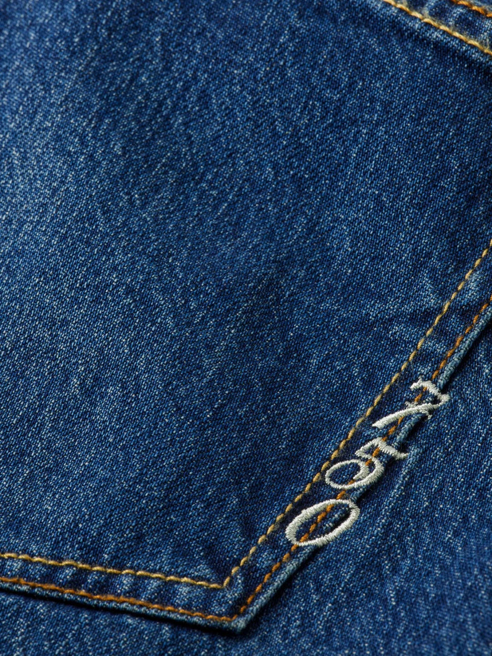 let-it-rain-750-celebration-jeans detail shot by Scotch & Soda