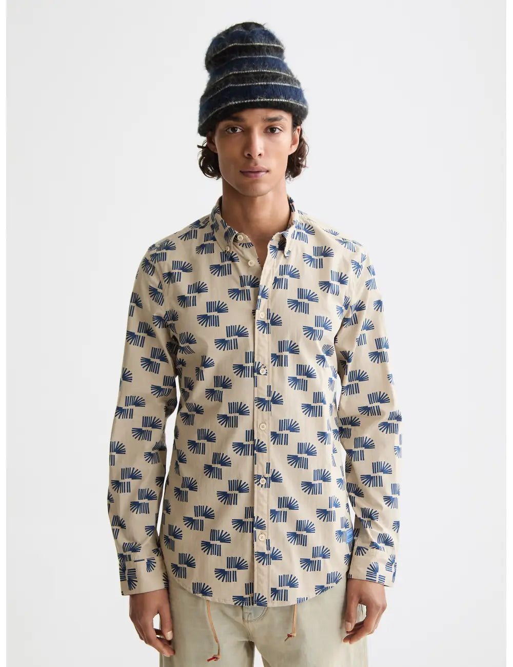 Slim Fit Printed Shirt close-up on model showing fit and detail by Scotch & Soda