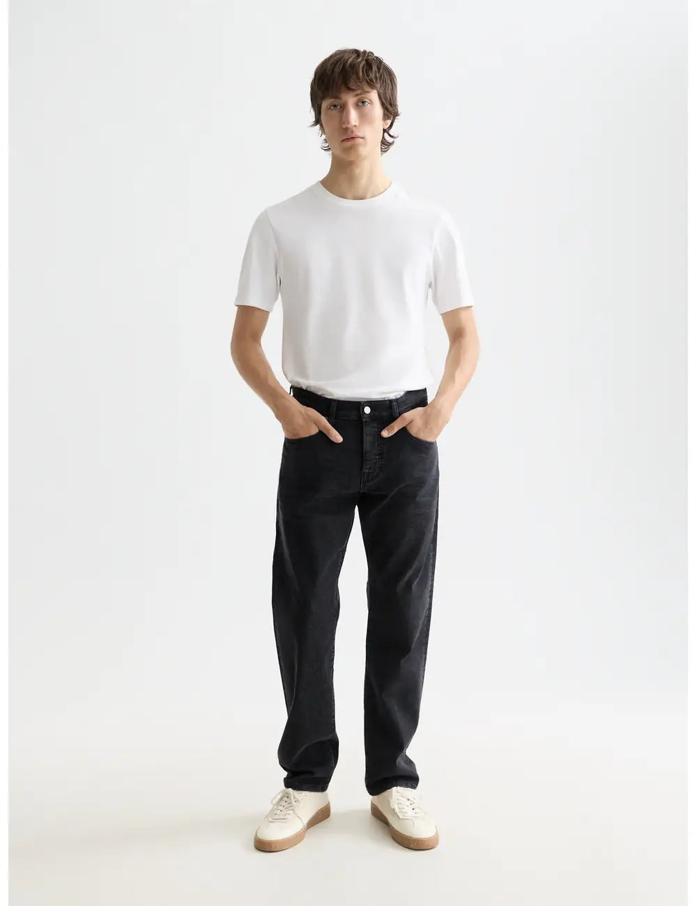 Core The Zee Straight Jeans — City Black front view showing fit and finish by Scotch & Soda