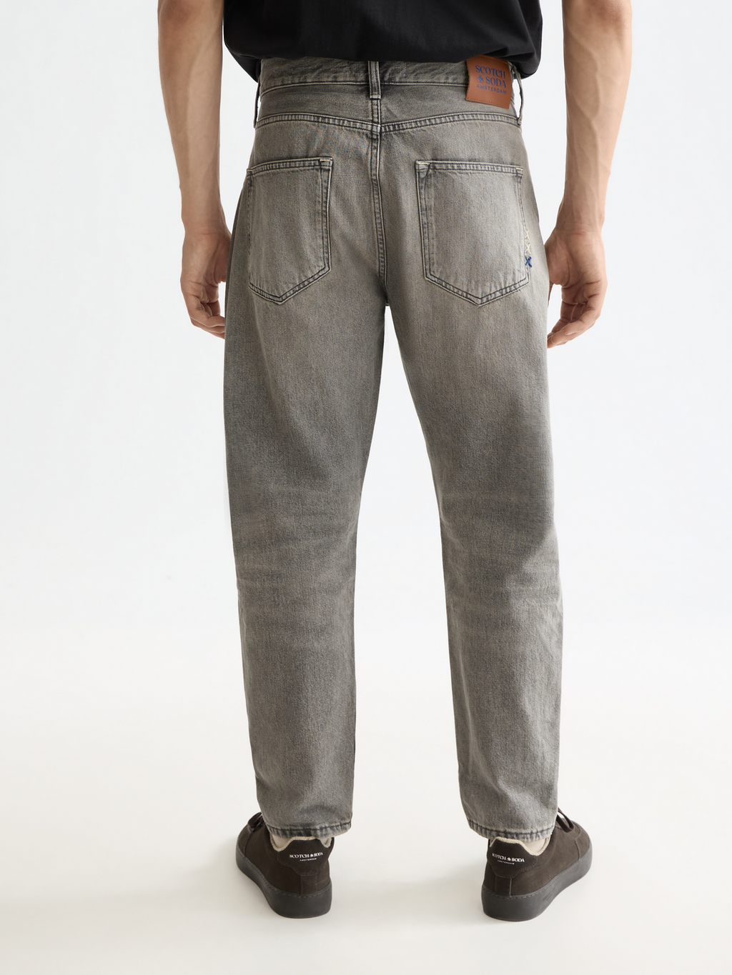 Essentials DEAN LOOSE TAPERED denim