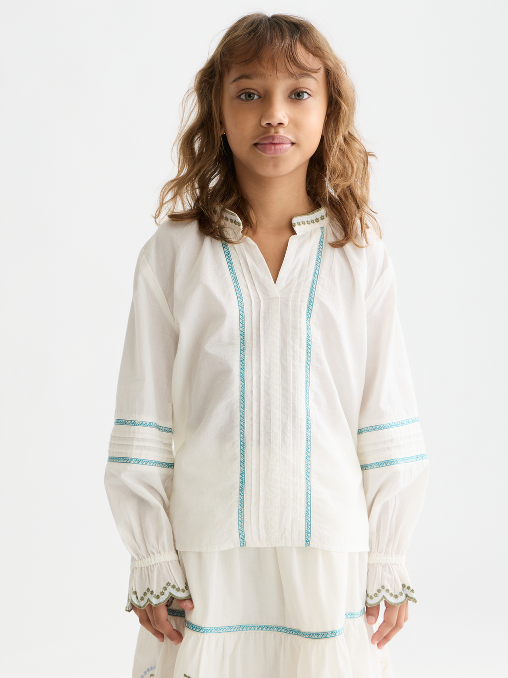 Girls Embroidered long-sleeve cotton shirt