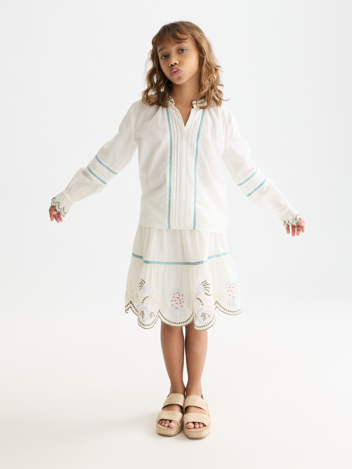 Girls Embroidered long-sleeve cotton shirt