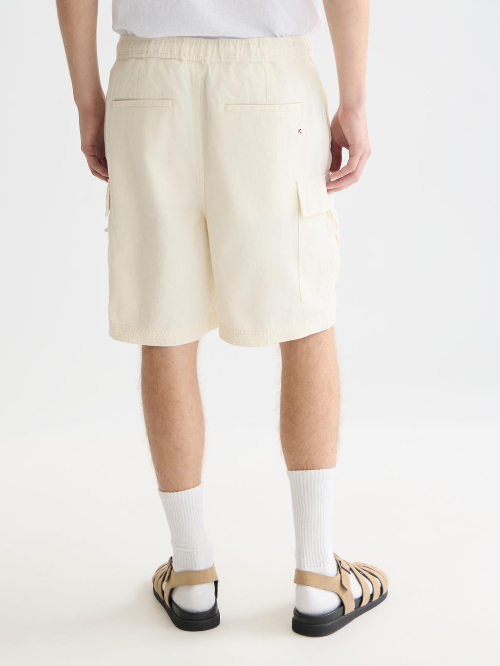 Linen-blend relaxed cargo bermuda shorts