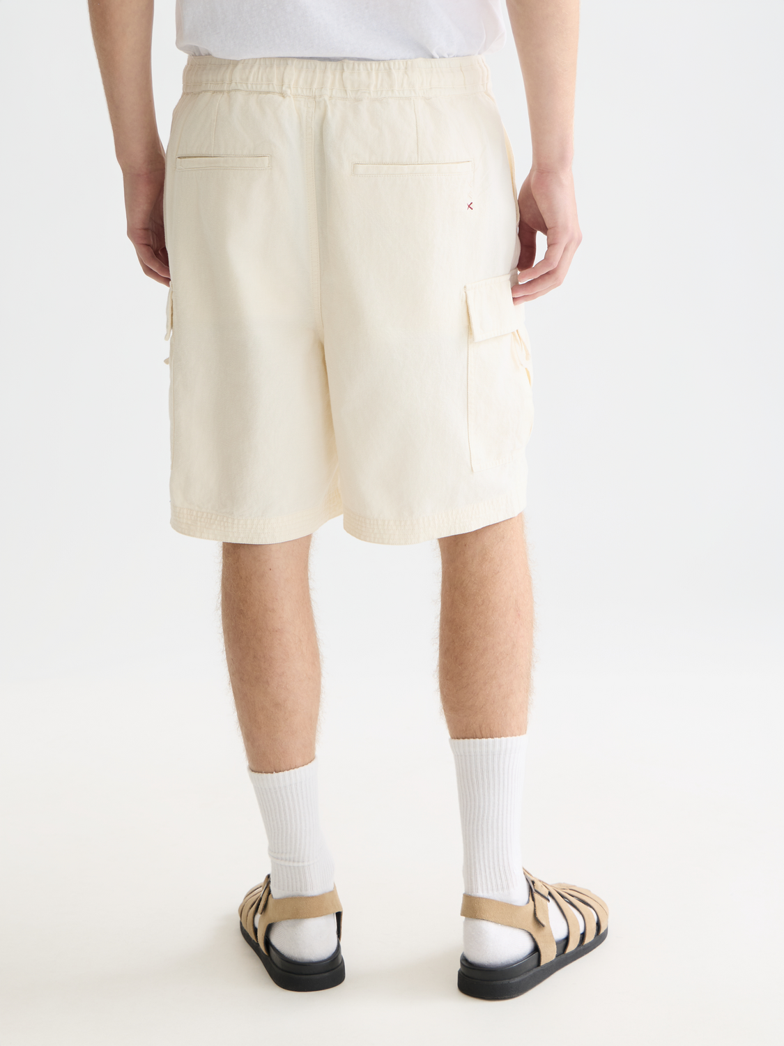 Linen-blend relaxed cargo bermuda shorts