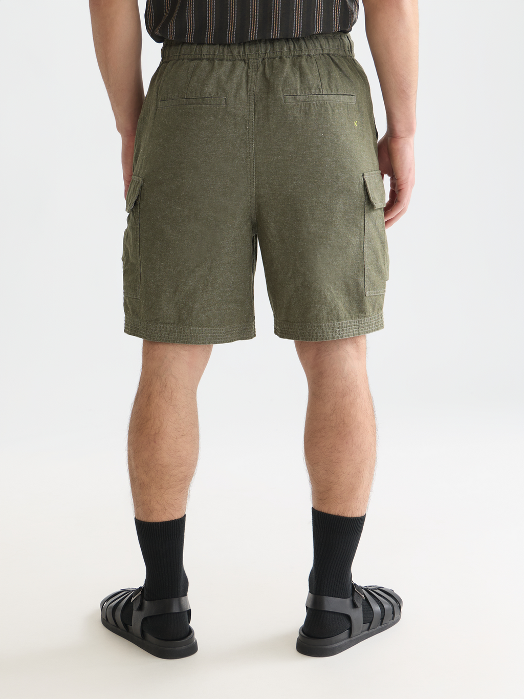 Linen-blend relaxed cargo bermuda shorts