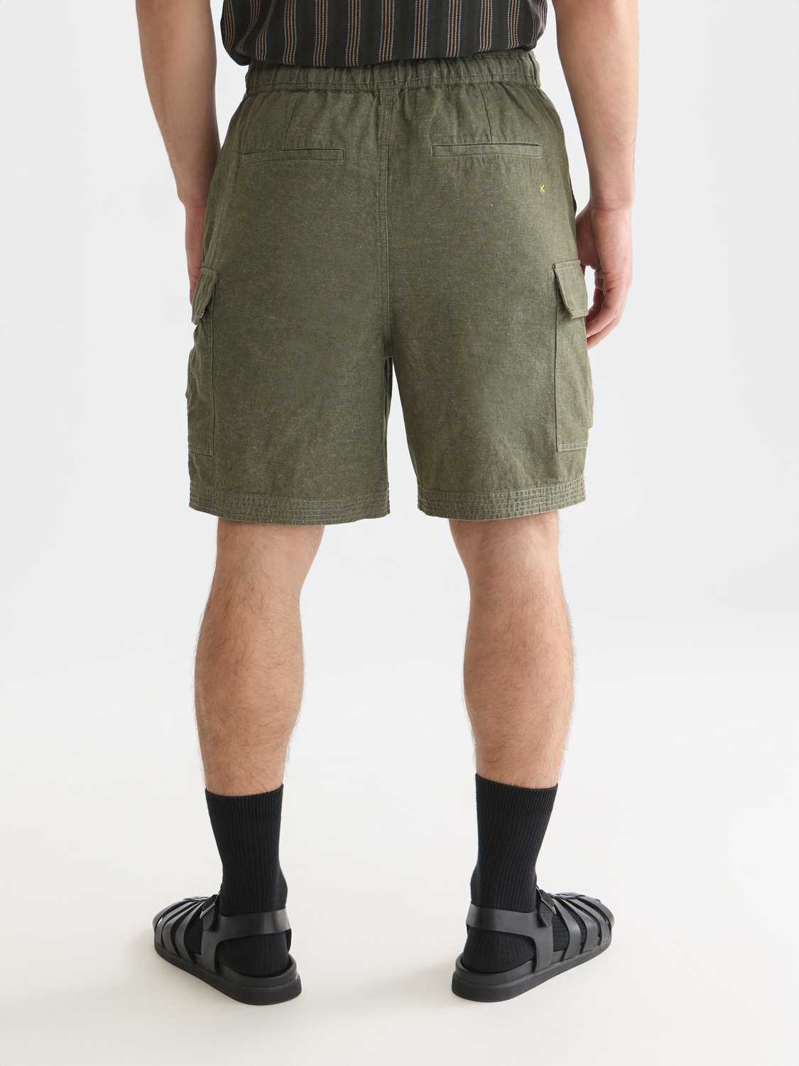 Linen-blend relaxed cargo bermuda shorts