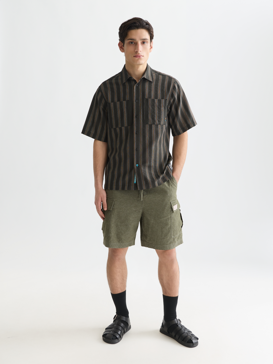 Linen-blend relaxed cargo bermuda shorts