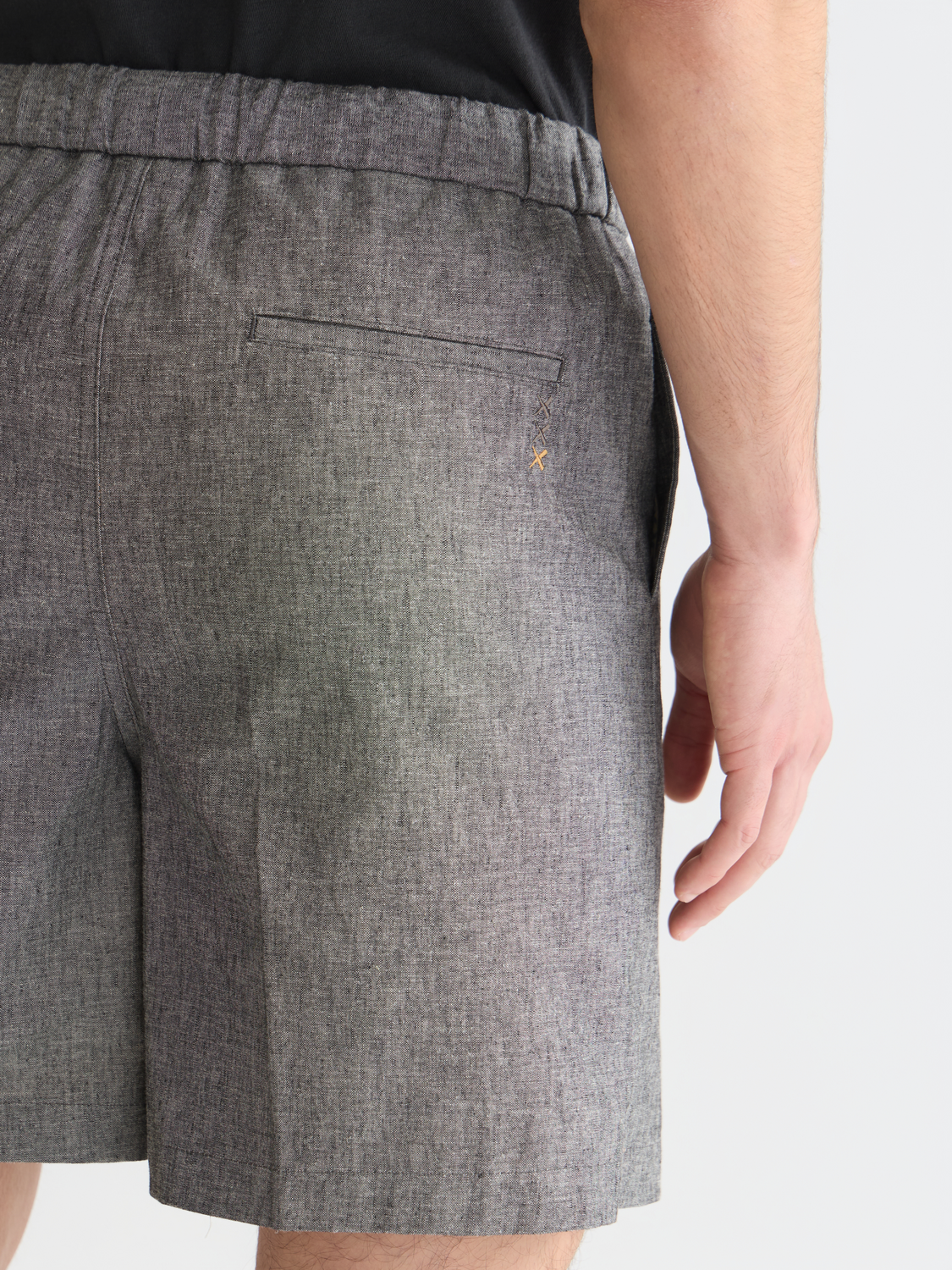 Tailored bermuda shorts