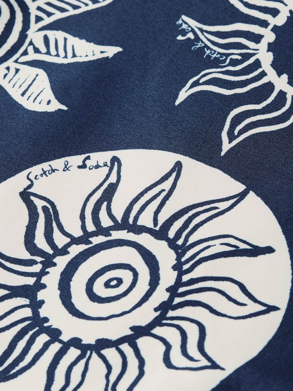 Printed swim shorts