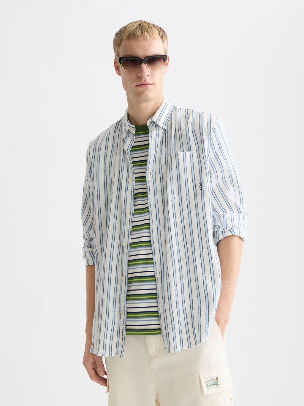Striped crinkle structure shirt